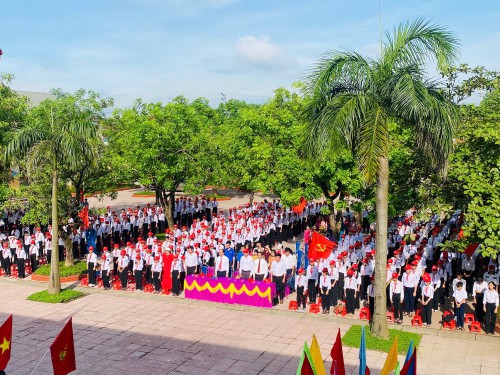 TRƯỜNG THCS TRINH LỢI TỔ CHỨC LỄ TỔNG KẾT NĂM HỌC 2024-2025