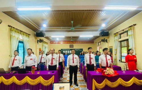 CHI BỘ TRƯỜNG THCS TRINH LỢI TỔ CHỨC THÀNH CÔNG ĐẠI HỘI NHIỆM KỲ 2025-2030