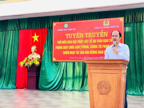 TRƯỜNG THCS TRINH LỢI TỔ CHỨC HOẠT ĐỘNG TUYÊN TRUYỀN AN TOÀN GIAO THÔNG NĂM HỌC 2025-2026