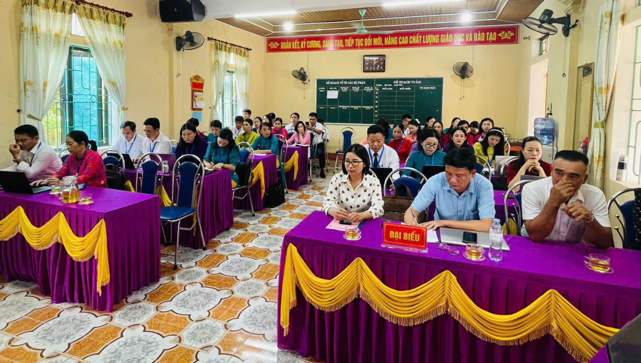 toan ảnh hội nghị