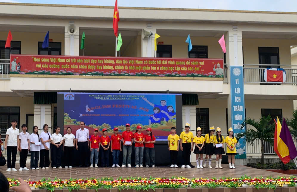 anh trao thuong chuan