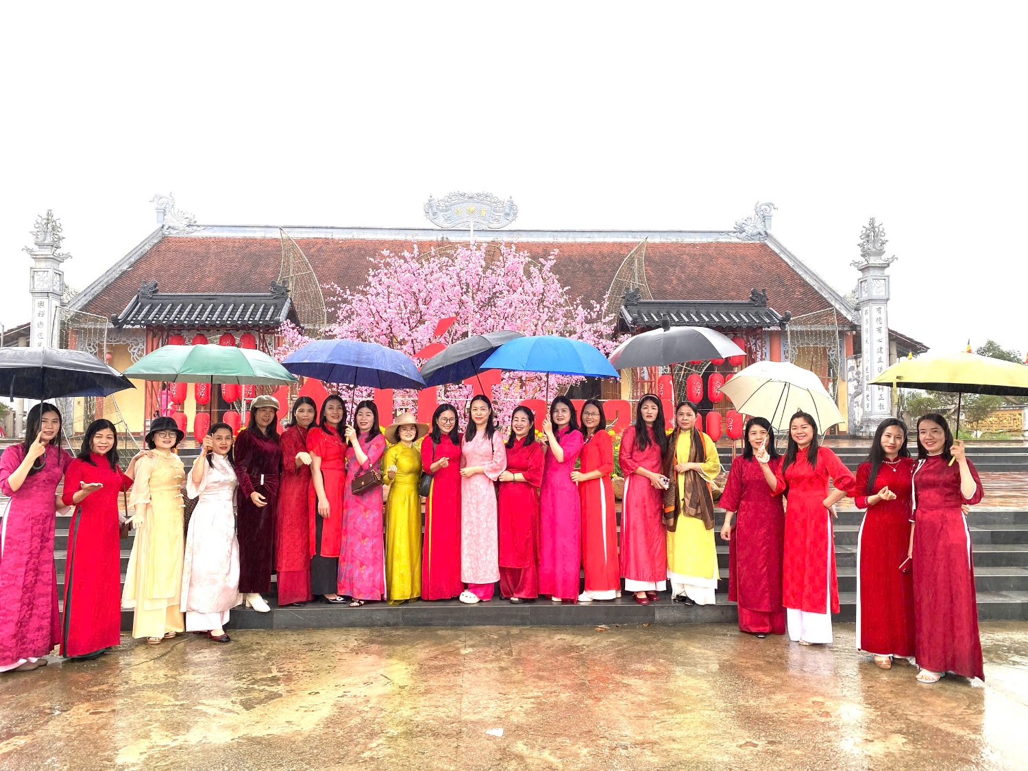 Hữu lcaj 1