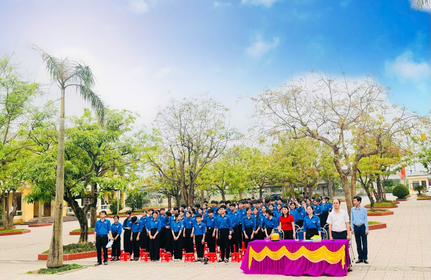 ĐOÀN TRƯỜNG THCS TRINH LỢI TỔ CHỨC LỄ KẾT NẠP ĐOÀN NĂM 2026